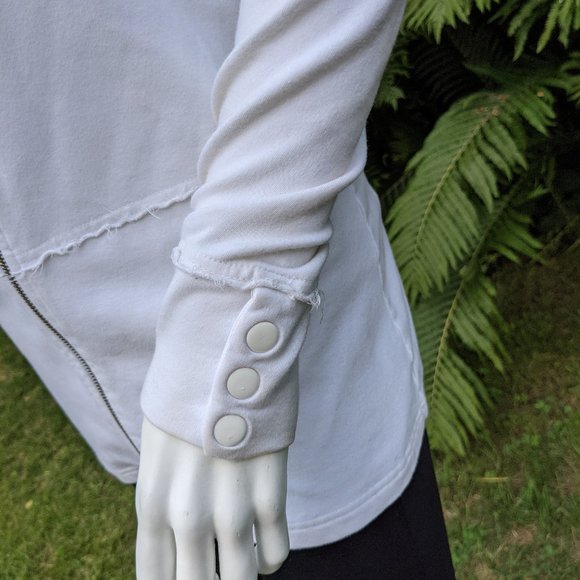 Long Athletic jacket with lots of detail and stretch - Picture 2 of 3